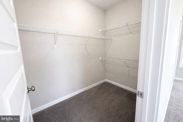 19 BONITA PINE TRL, Martinsburg, WV 25405