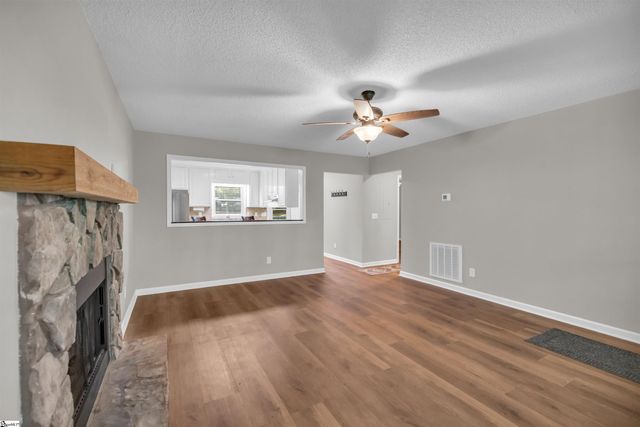 425 Cochise Drive, Waterloo, SC 29384