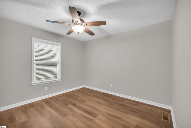 425 Cochise Drive, Waterloo, SC 29384