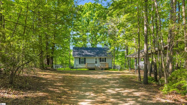 425 Cochise Drive, Waterloo, SC 29384