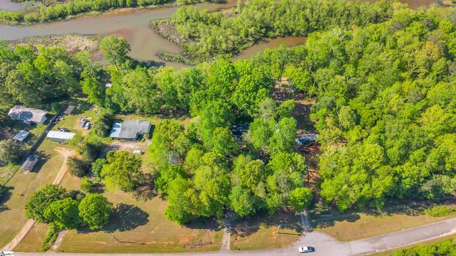 425 Cochise Drive, Waterloo, SC 29384