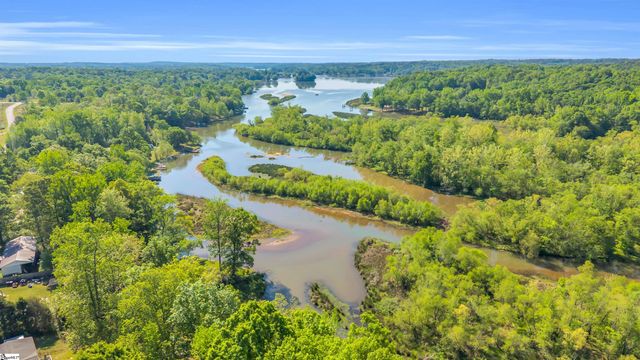 425 Cochise Drive, Waterloo, SC 29384