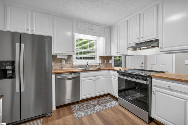 425 Cochise Drive, Waterloo, SC 29384