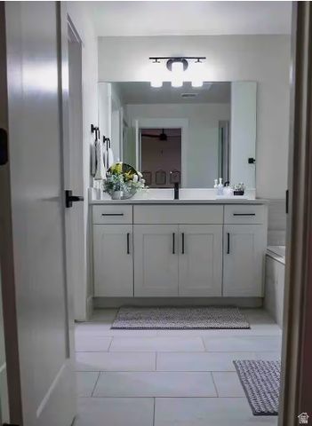 501 N VENTURA LN, Washington, UT 84780