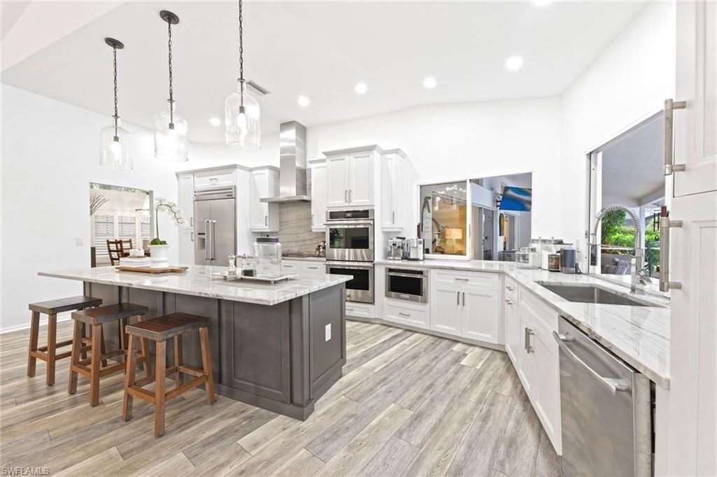 1918 Imperial Golf Course BLVD, NAPLES, FL 34110 — photo 3
