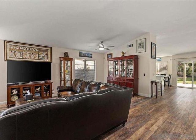 1639 Shire Ave, Oceanside, CA 92057