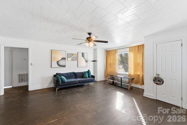 802 Chesterfield Avenue, Lancaster, SC 29720