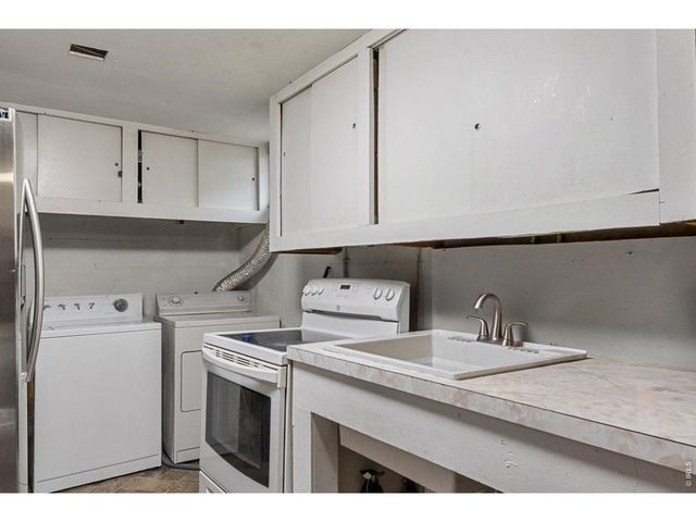 2424 14th Ave Ct, Greeley, CO 80631