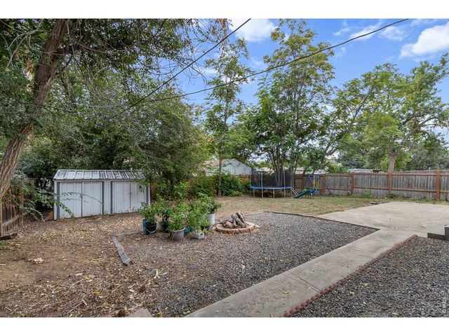 2424 14th Ave Ct, Greeley, CO 80631