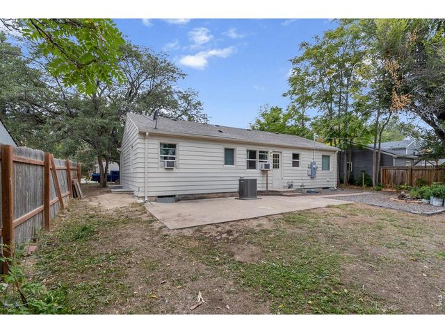 2424 14th Ave Ct, Greeley, CO 80631