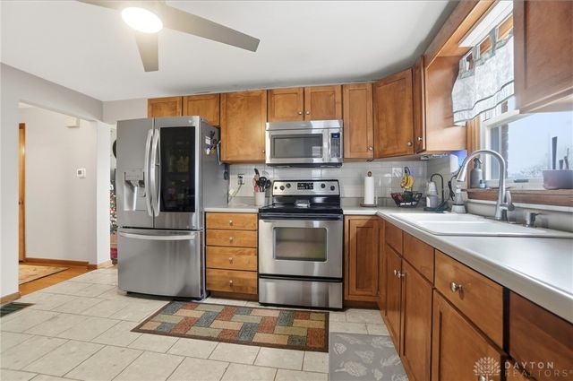 1512 Amherst Road, Springfield, OH 45504