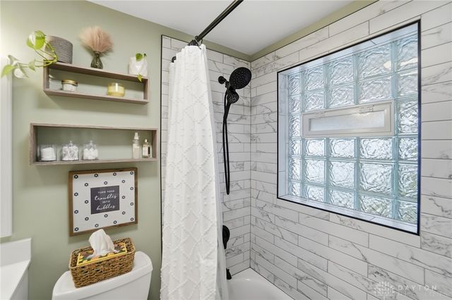 1512 Amherst Road, Springfield, OH 45504