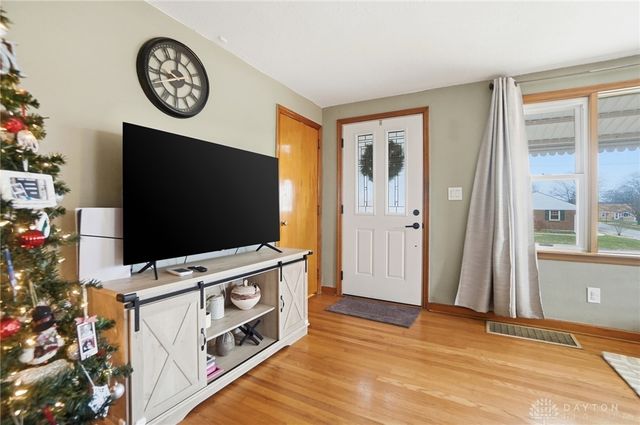 1512 Amherst Road, Springfield, OH 45504