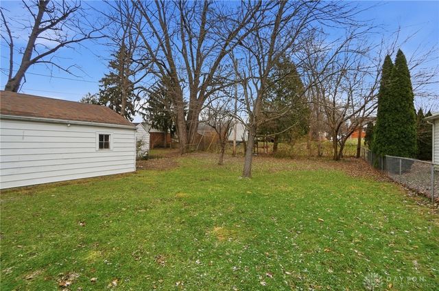 1512 Amherst Road, Springfield, OH 45504