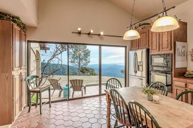 16420 Soda Springs Road, Los Gatos, CA 95033