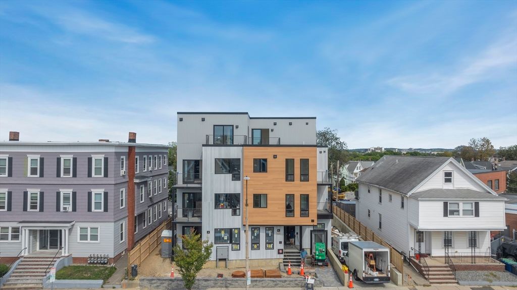 595 Broadway 101, Somerville, MA 02145