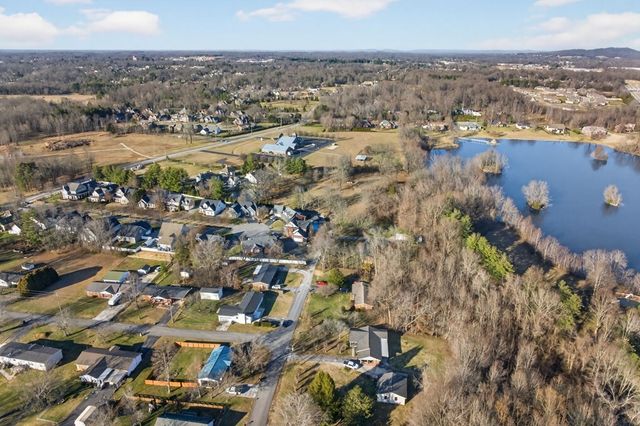 385 Campbell Dr, Cookeville, TN 38501