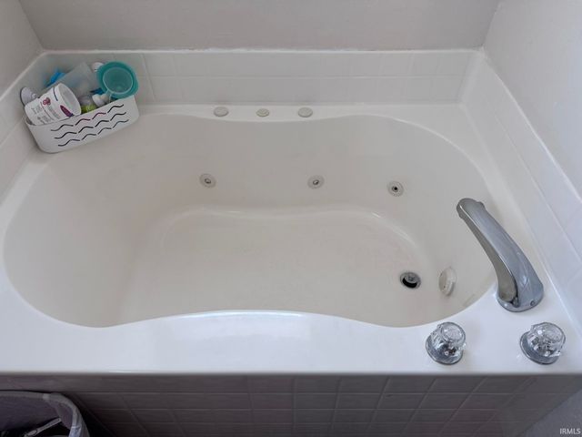 5672 W Gunnar Court, Bloomington, IN 47403