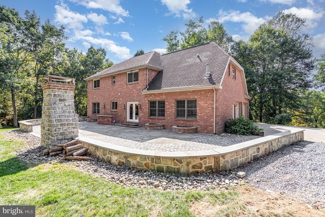 6 GLENCARRON CT, Dillsburg, PA 17019