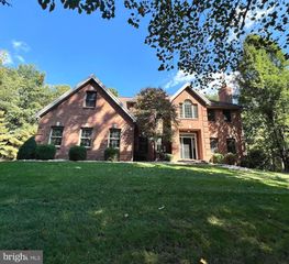 6 GLENCARRON CT, Dillsburg, PA 17019