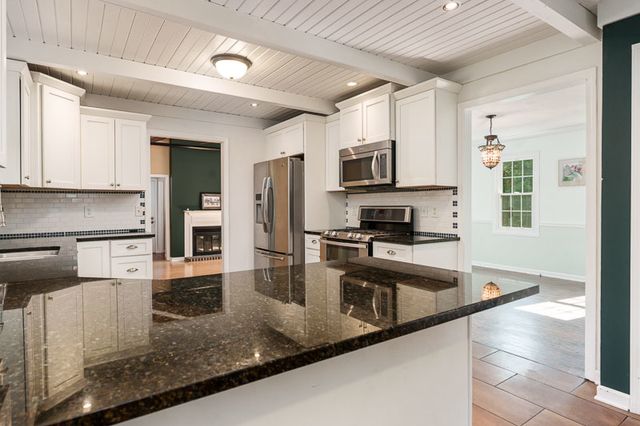 12002 SOUTH GATE, Roscoe, IL 61073