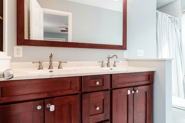 12002 SOUTH GATE, Roscoe, IL 61073