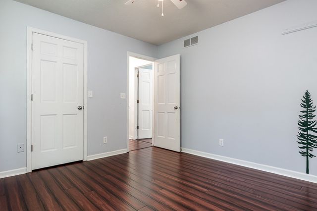 12002 SOUTH GATE, Roscoe, IL 61073