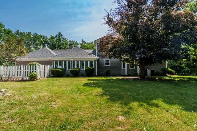 12002 SOUTH GATE, Roscoe, IL 61073