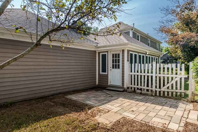 12002 SOUTH GATE, Roscoe, IL 61073
