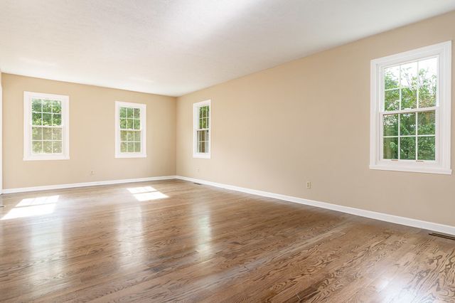12002 SOUTH GATE, Roscoe, IL 61073