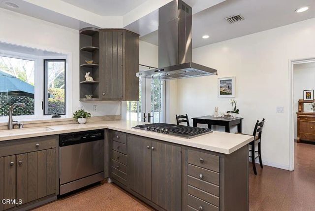 3364 Yorkshire Road, Pasadena, CA 91107