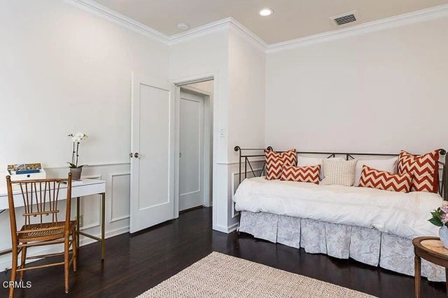 3364 Yorkshire Road, Pasadena, CA 91107