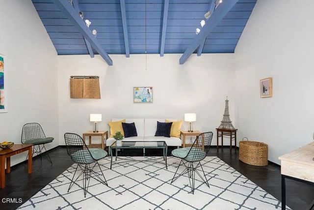 3364 Yorkshire Road, Pasadena, CA 91107