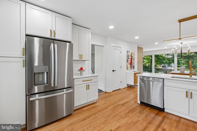 6533 COPA CT, Falls Church, VA 22044