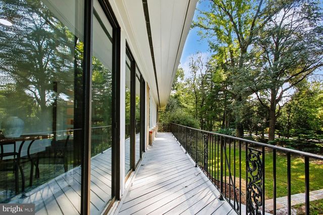 6533 COPA CT, Falls Church, VA 22044