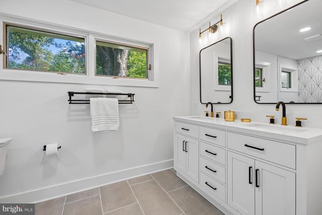 6533 COPA CT, Falls Church, VA 22044