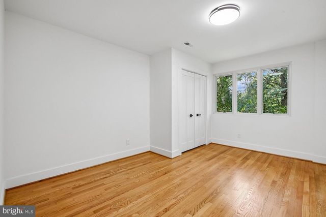 6533 COPA CT, Falls Church, VA 22044