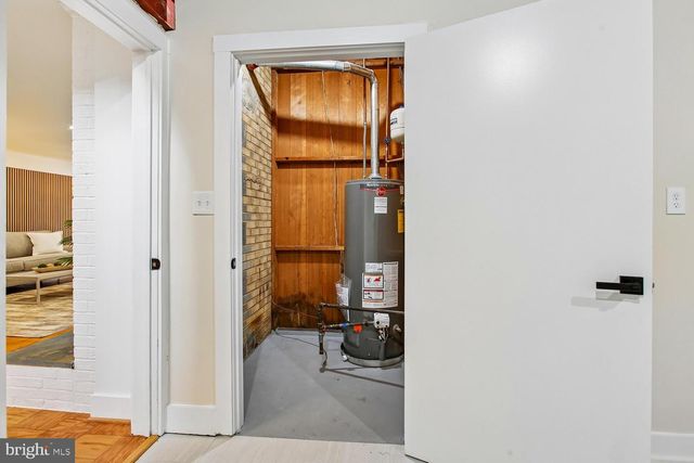6533 COPA CT, Falls Church, VA 22044