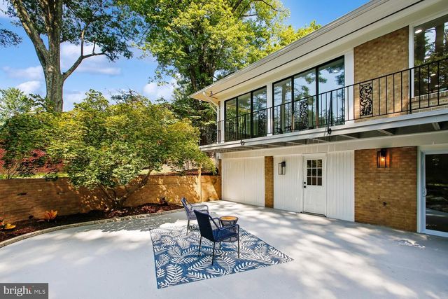 6533 COPA CT, Falls Church, VA 22044