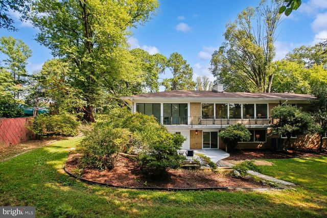 6533 COPA CT, Falls Church, VA 22044
