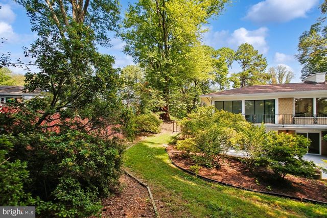 6533 COPA CT, Falls Church, VA 22044