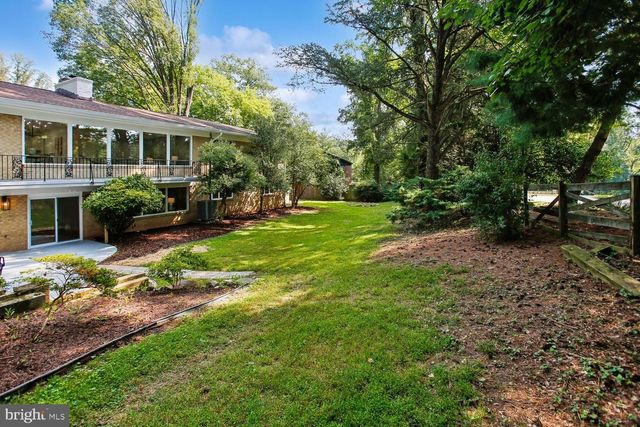 6533 COPA CT, Falls Church, VA 22044