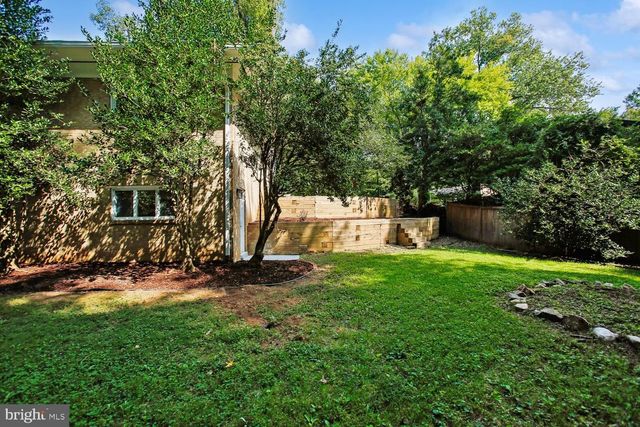 6533 COPA CT, Falls Church, VA 22044