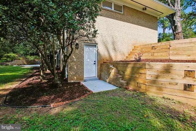 6533 COPA CT, Falls Church, VA 22044