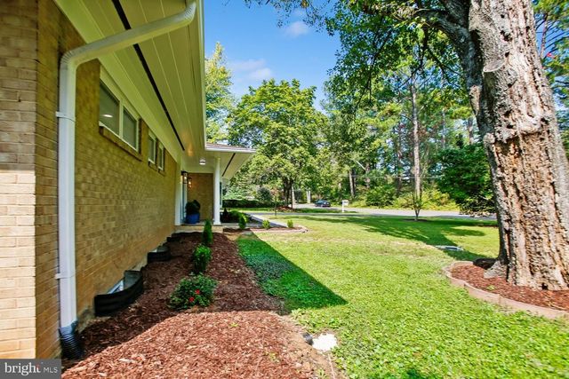 6533 COPA CT, Falls Church, VA 22044