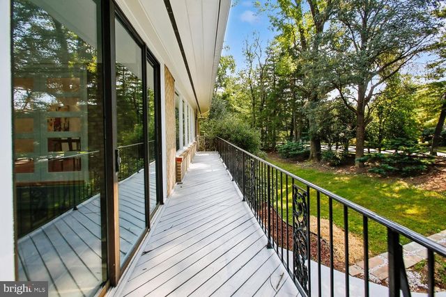 6533 COPA CT, Falls Church, VA 22044