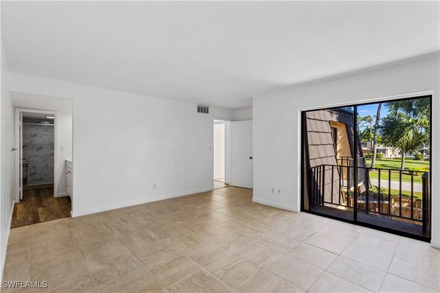 4001 Sandlewood LN 4, Fort Myers, FL 33907