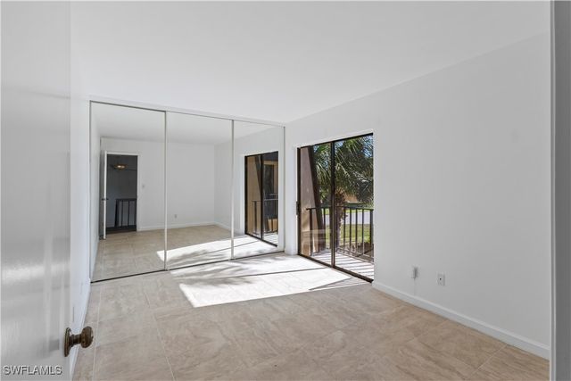 4001 Sandlewood LN 4, Fort Myers, FL 33907