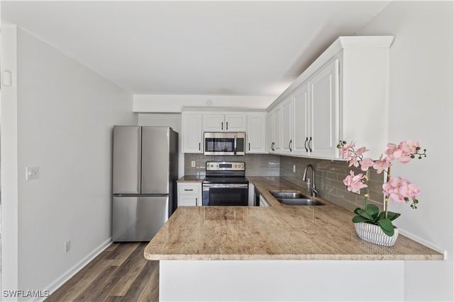 4001 Sandlewood LN 4, Fort Myers, FL 33907