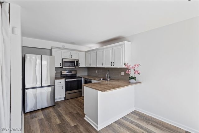 4001 Sandlewood LN 4, Fort Myers, FL 33907